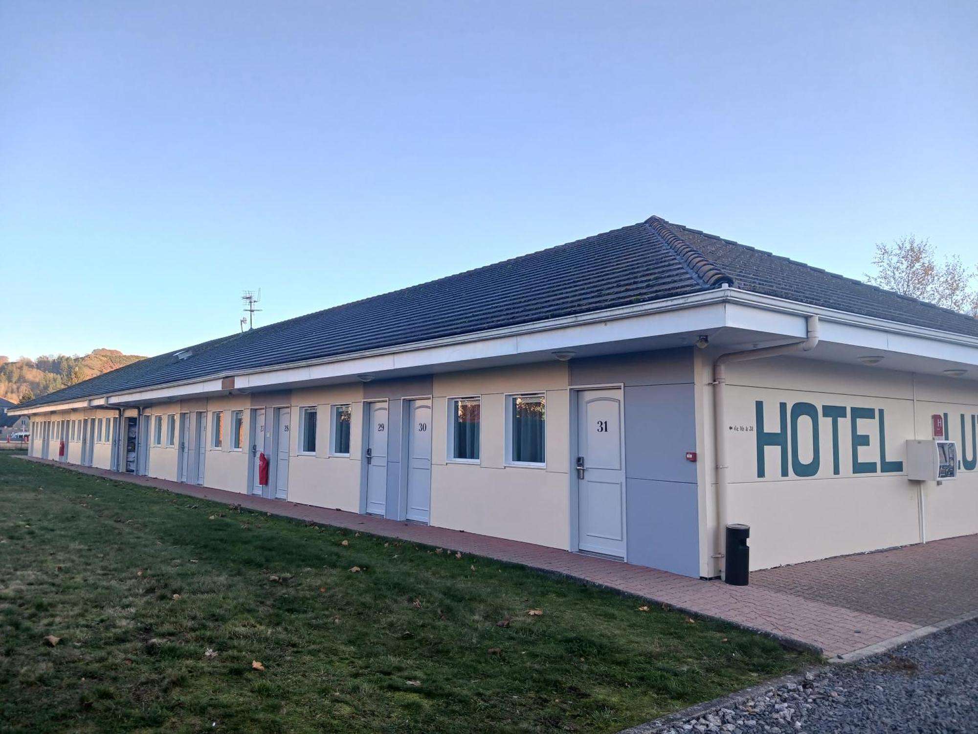 The Originals Access, Hotel Le Lutea Riom-ès-Montagne Buitenkant foto
