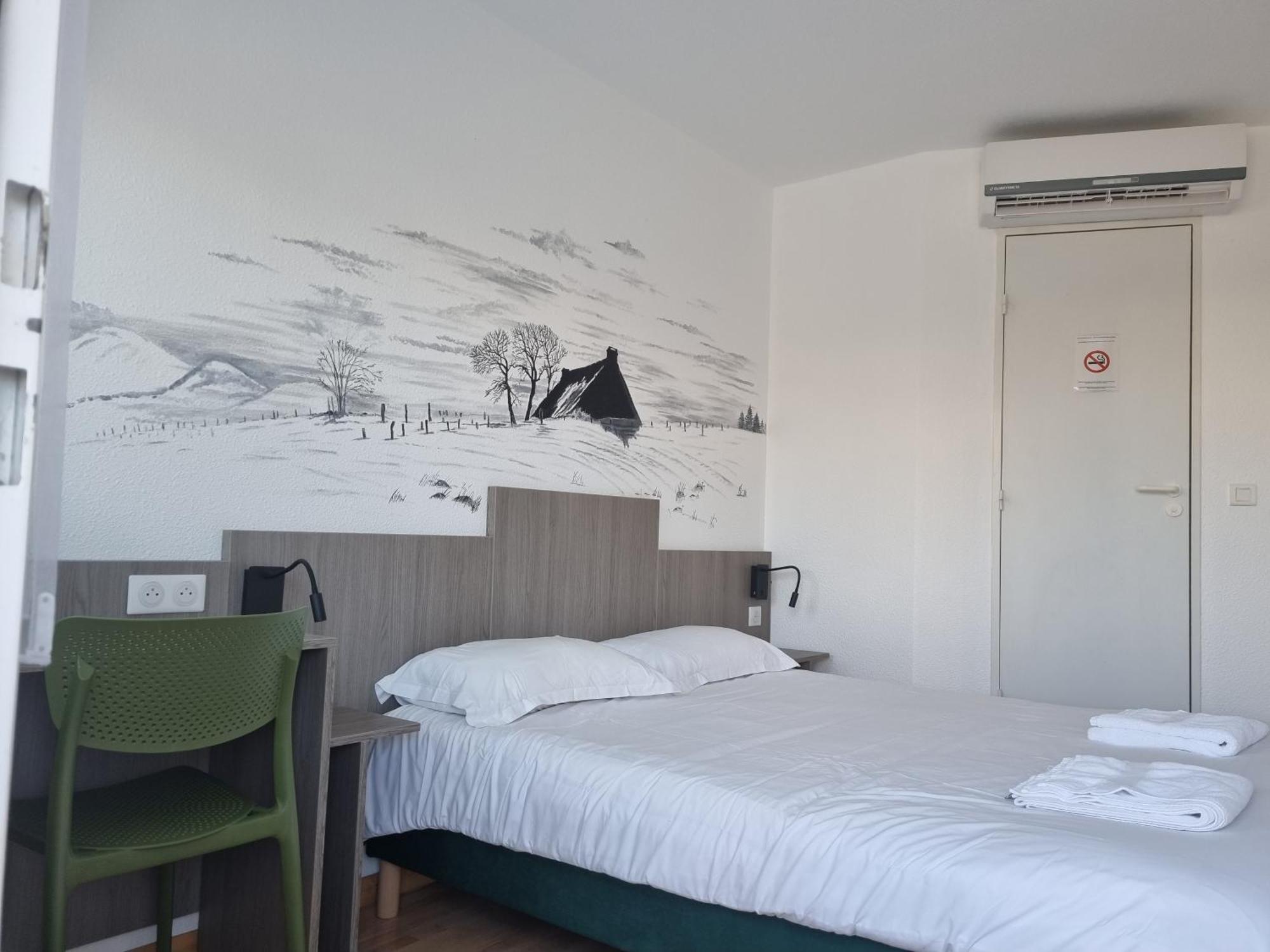 The Originals Access, Hotel Le Lutea Riom-ès-Montagne Buitenkant foto
